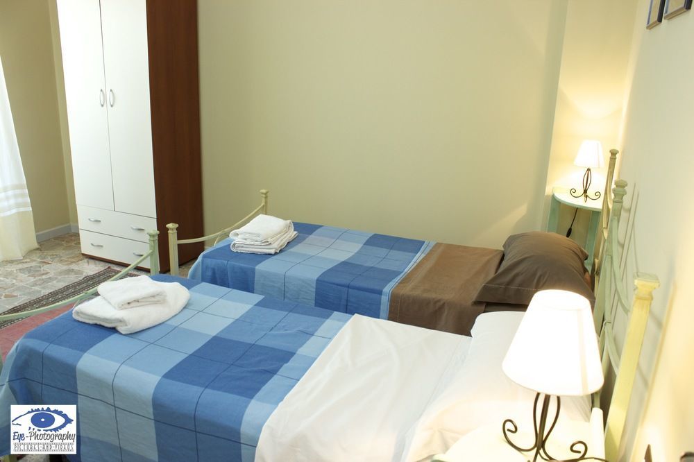Victoria Bed & Breakfast Каляри Екстериор снимка